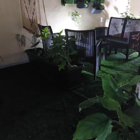 1 Flamingos Guest house *